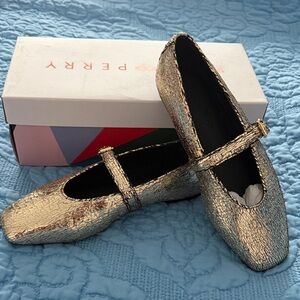 Katy Perry Collections Gold Textured Flats